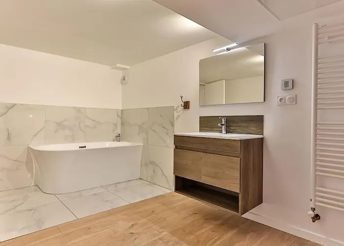 Maison Familiale La Belle Vie Jacuzzi/sauna * 圣吉尔-克鲁瓦德维